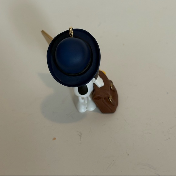 2006 Hallmark Snoopy Legal Beagle Ornament License to be Merry in box 2 inch - Picture 8 of 16